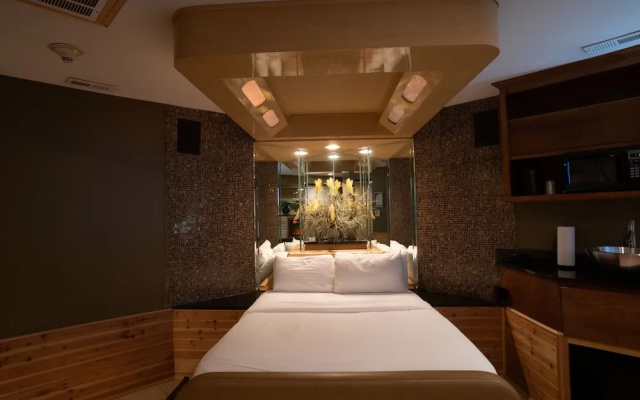 Standard Suite