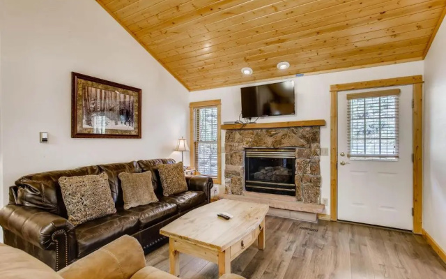 4 Bedrooms Cottage