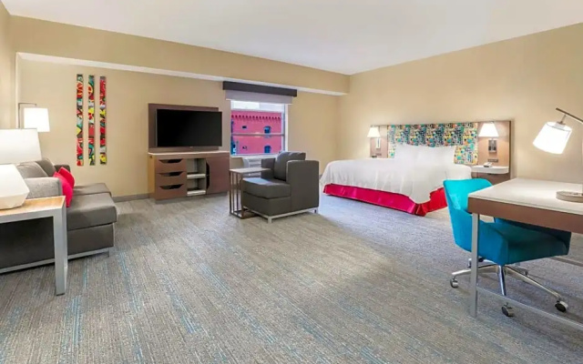 Double Studio Suite with city view