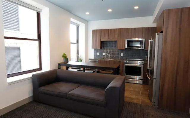 Single Family Suite