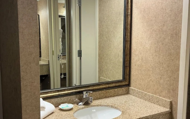 Deluxe Quadruple room with inland view