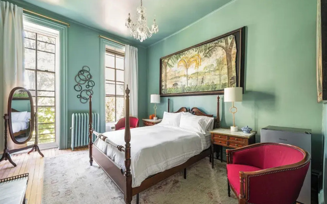 Deluxe Double Suite