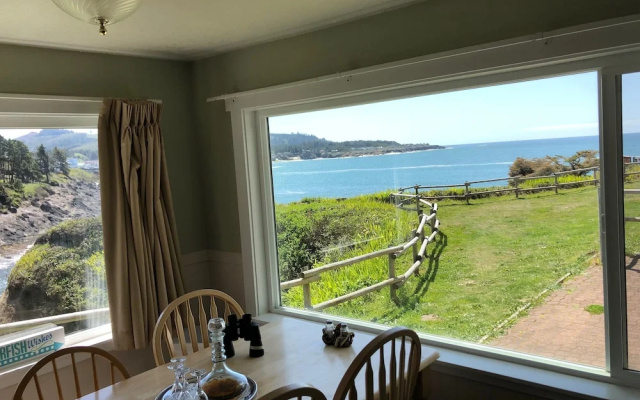 Family Apartment with ocean view