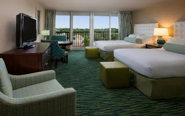 Standard Quadruple room with balcony and with city view