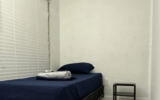 Comfort room