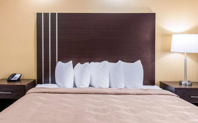 Economy room