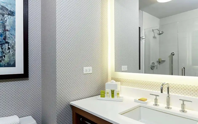 2 Bedrooms Double Suite with balcony