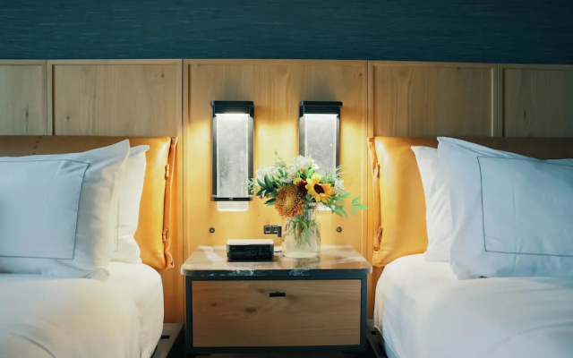 Quadruple Suite
