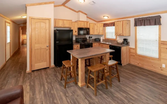 2 Bedrooms Cottage