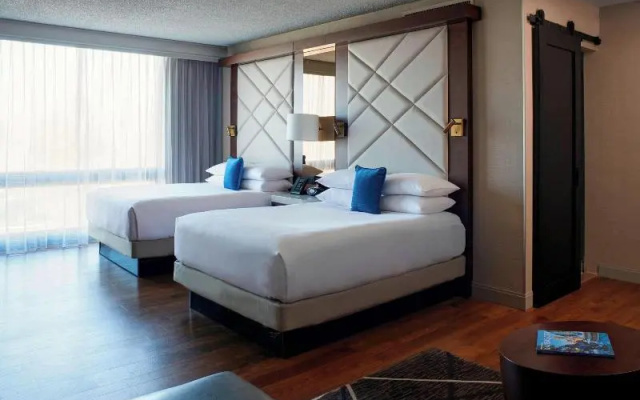 M Club Lounge Access Quadruple room