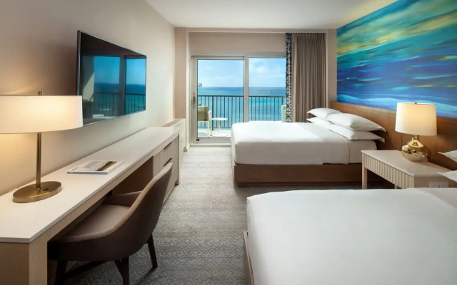Floors 4-9 Quadruple room oceanfront