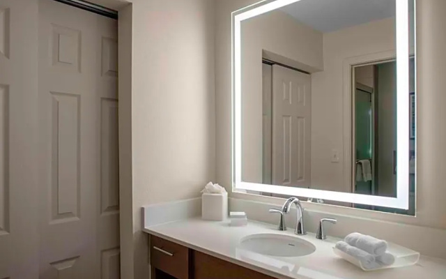 2 Bedrooms Double Suite