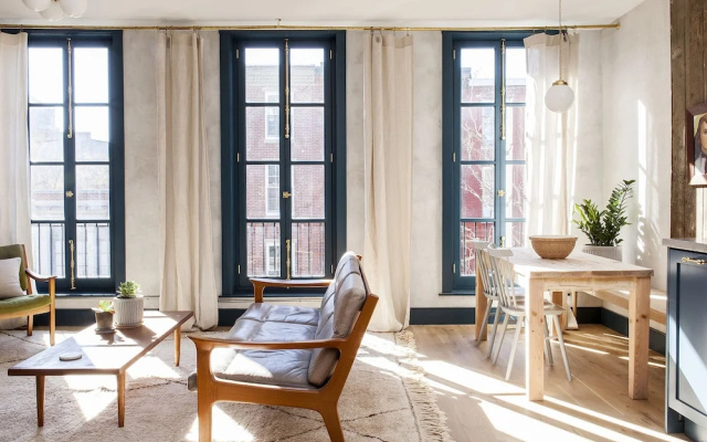 2 Bedrooms Apartment