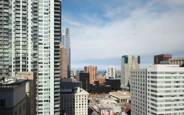 Deluxe Double room with city view