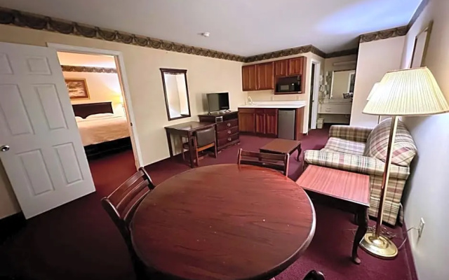 Deluxe Suite