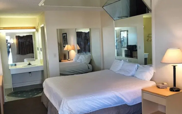 Economy room