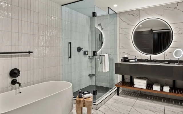 1 Bedroom Suite