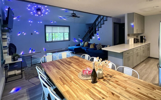 4 Bedrooms Cottage
