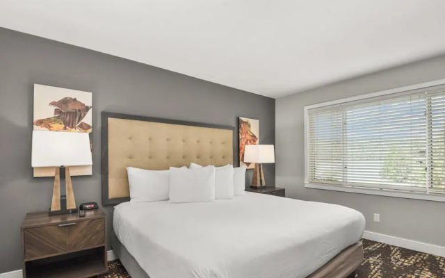 3 Bedrooms Standard room with balcony