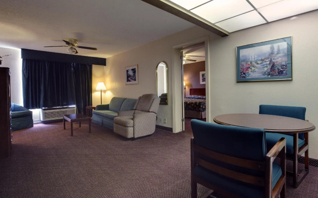 Double Suite