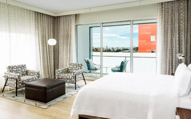 Suite with balcony