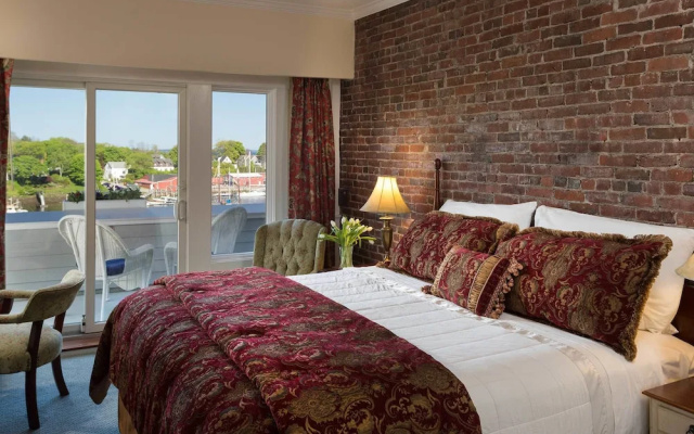 Standard Double room with harbour view