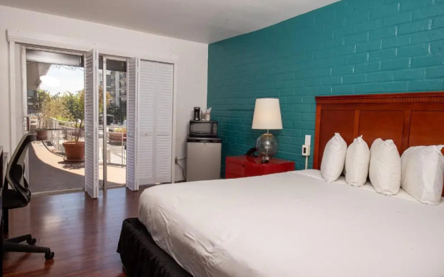 Standard room with balcony