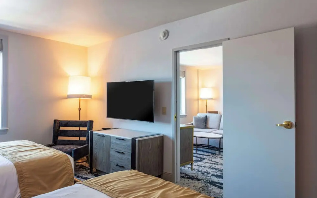 3 Bedrooms Suite