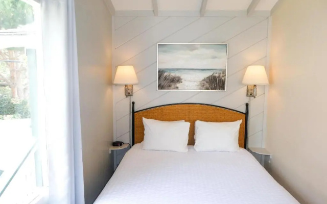 Standard Double room with garden view