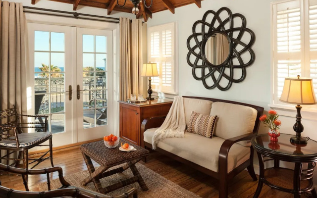 Luxury Double room with balcony and with ocean view