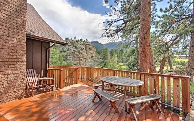 4 Bedrooms Cottage with balcony