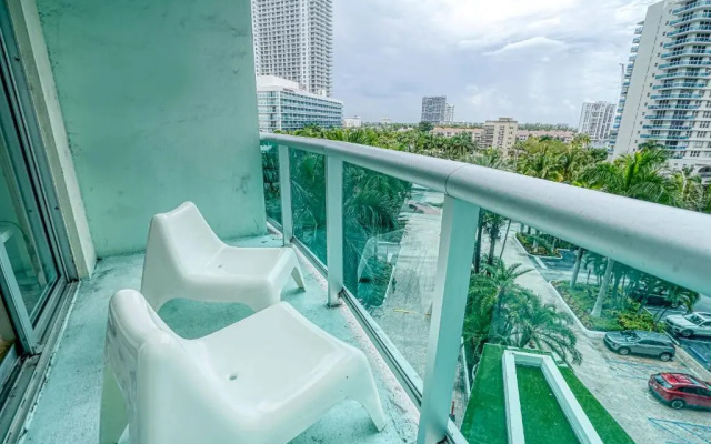 1 Bedroom Premium Apartment with city view