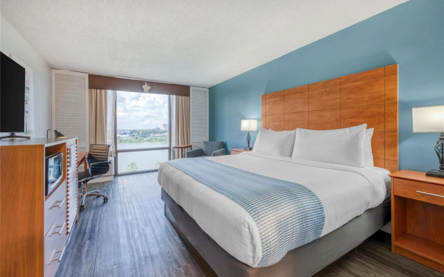 Standard Double room with water view