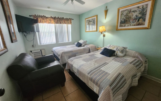 1 Bedroom Quadruple Apartment