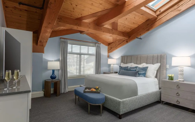 Standard Double room with city view