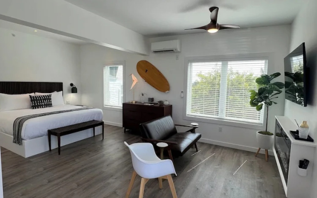 Deluxe Suite