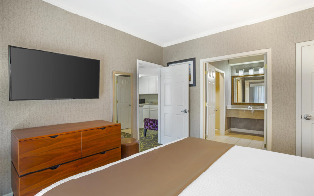 Double Suite