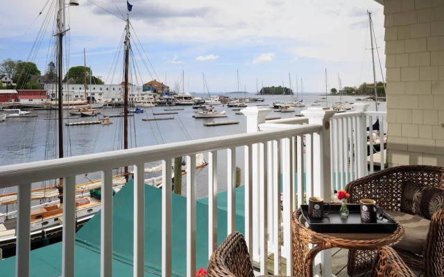 Deluxe Double room with water view