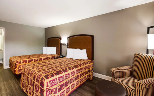 Standard Quadruple room with balcony