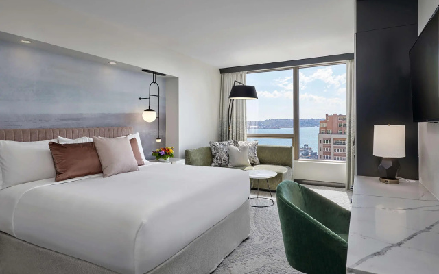 Deluxe Double room with water view