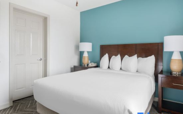 1 Bedroom Suite