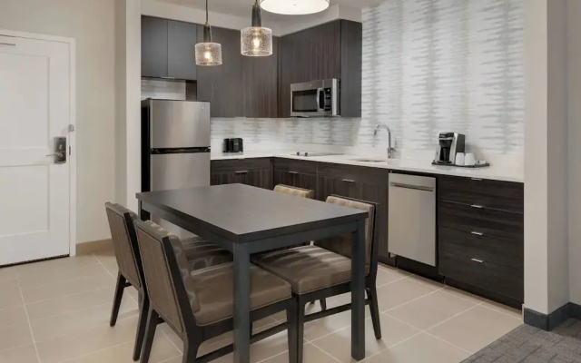 1 Bedroom Suite