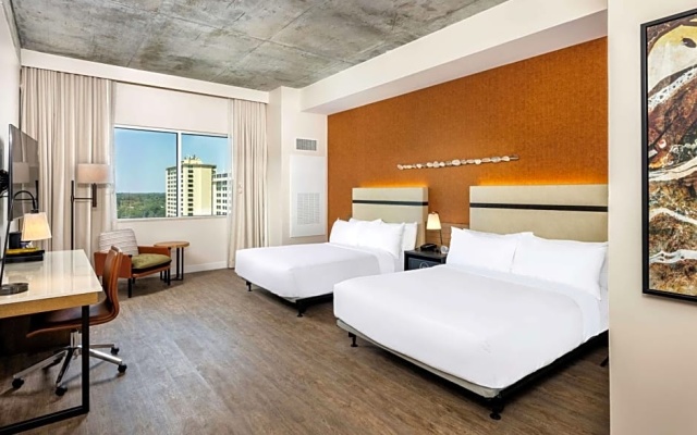 Standard room with city view