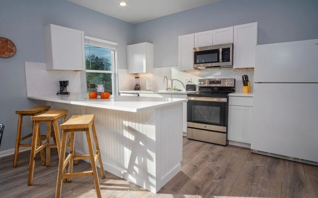 4 Bedrooms Cottage