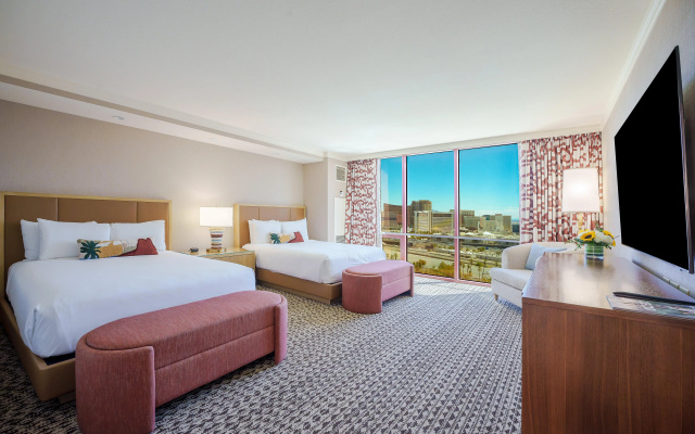 1 Bedroom Remodeled Premier High Floor Quadruple Suite with strip view