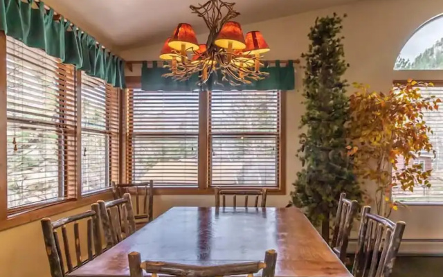 2 Bedrooms Family Cottage
