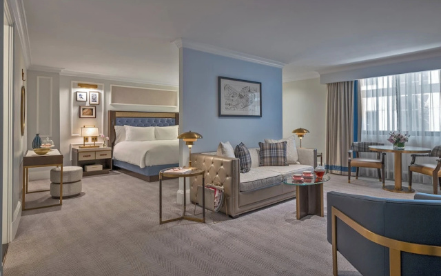 Executive Double Club Suite