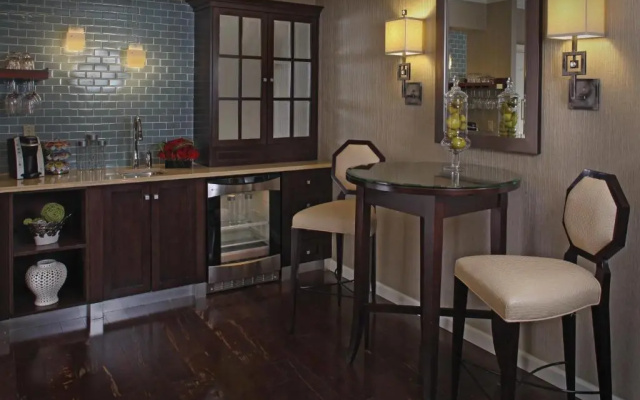 Royal Double Suite