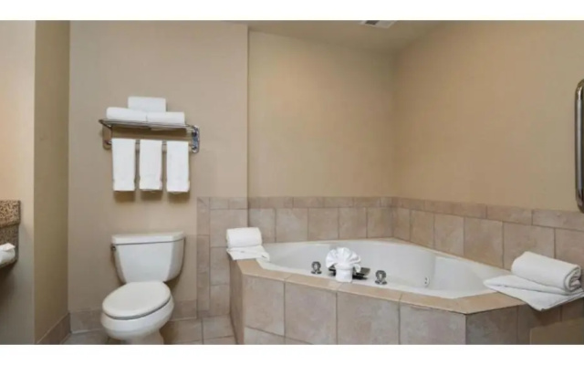 1 Bedroom Executive Double Suite