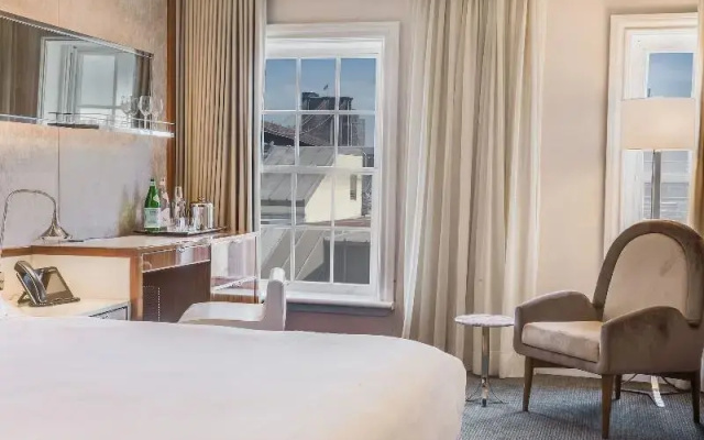 1 Bedroom Deluxe Double room
